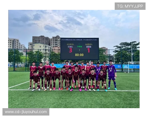 从小熏陶足球精神培养青少年团队意识与坚韧意志的成长之路 从小熏陶足球精神培养青少年团队意识与坚韧意志的成长之路